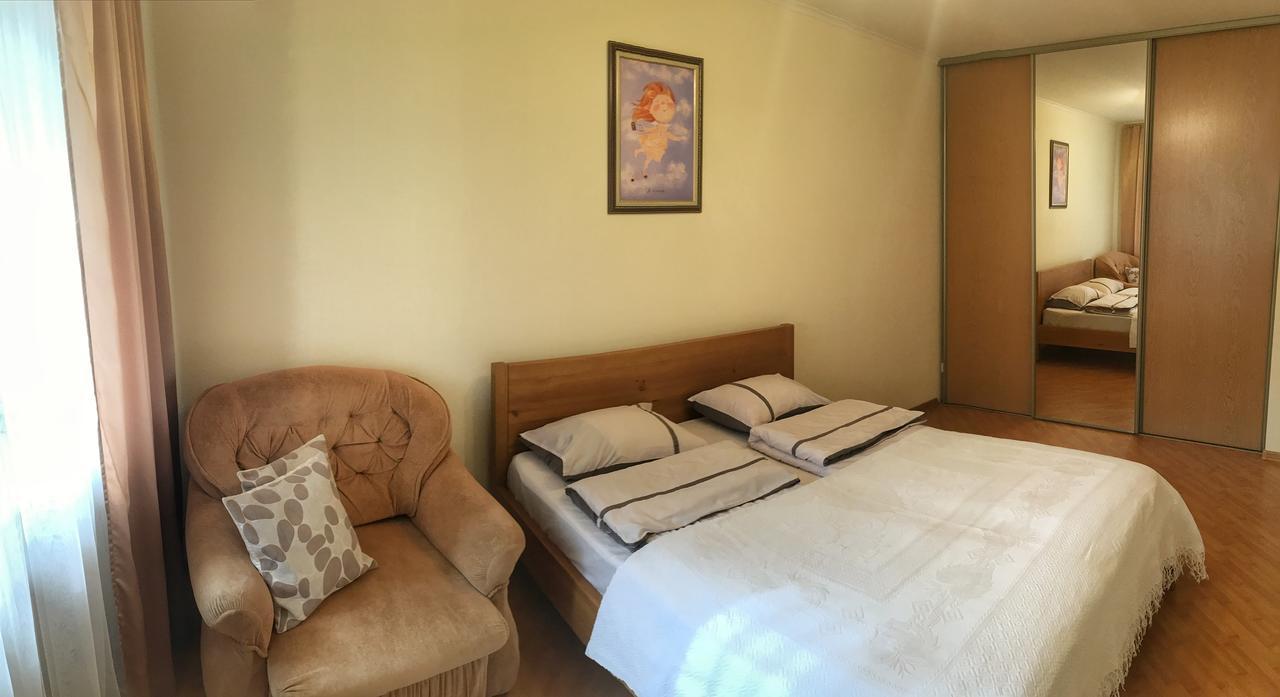 Apartments In The Center 卡缅涅茨-波多利斯基 外观 照片